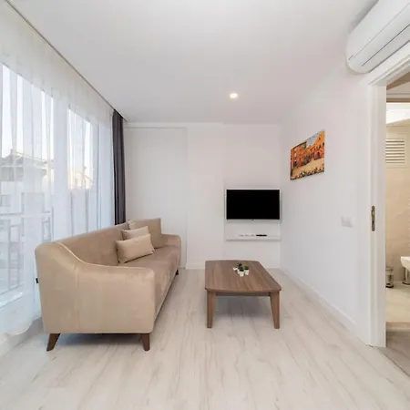 Flat With Terrace And View In Muratpasa Apartman Antalya